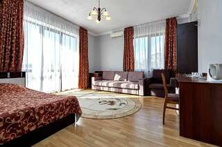 Гостиница Viktoriya Геленджик Семейный номер с 2 спальнями-4