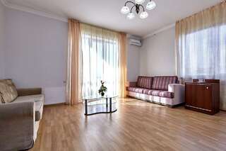Гостиница Viktoriya Геленджик Семейный номер с 2 спальнями-8